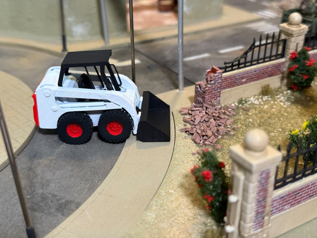 GCmini Bobcat Wheeled Skid Steer Resin Model, 28mm, view 2 of 6