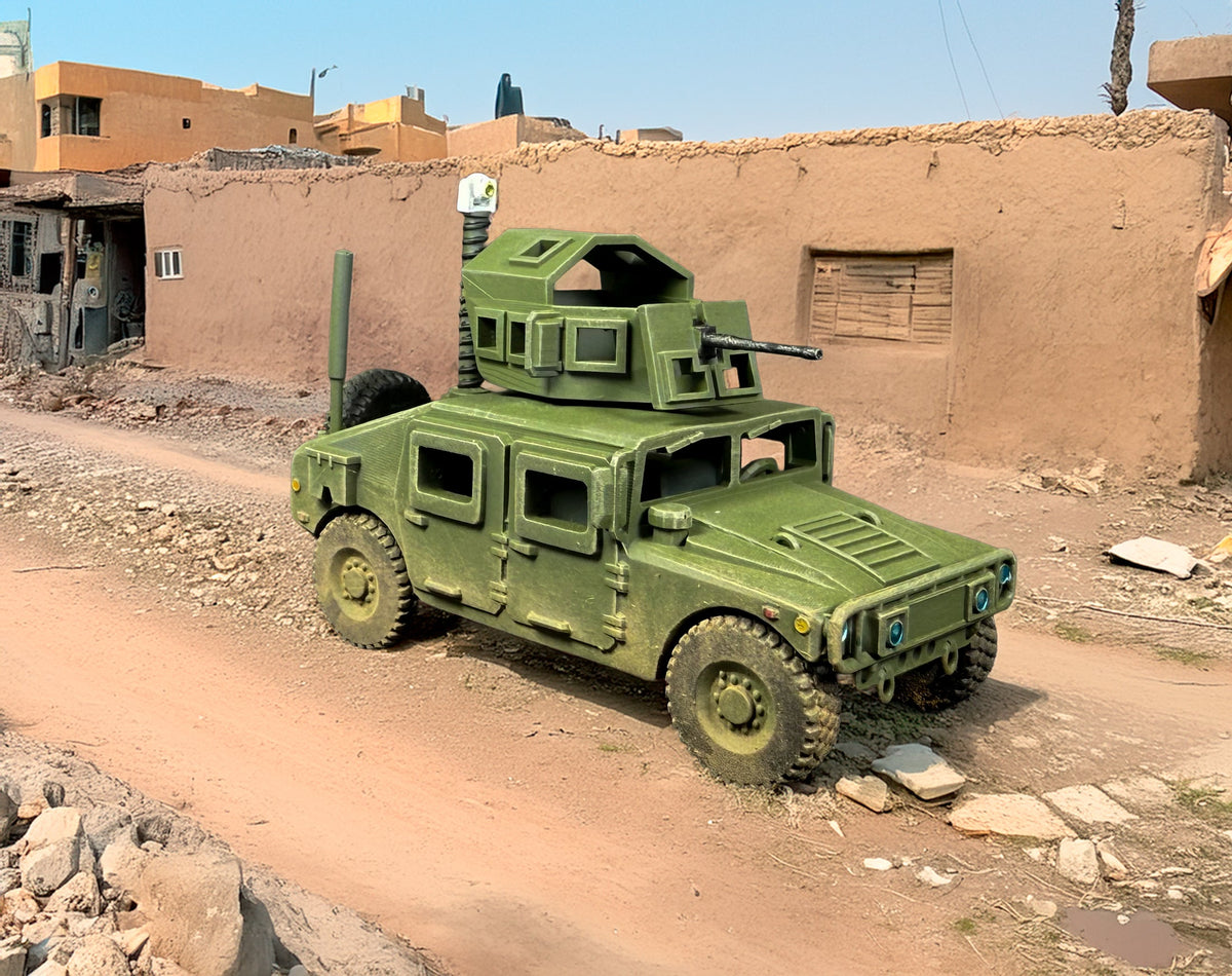 GCmini M1114 Up-Armored HMMWV, Camera Mast Extended, 28mm